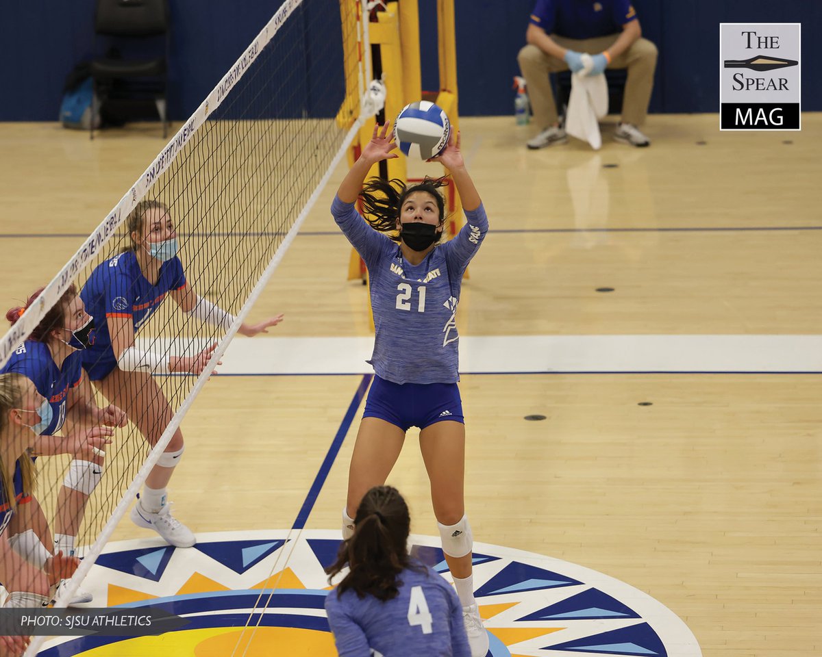 TheSpearSJSU's tweet photo. #SPEARMAG โ SJSU volleyball wore masks on the court all season, here's a look into how the team adjusted ๐
๐: @BosqueAnnabelle
๐https://t.co/4B4DCvdPa3 https://t.co/JoHxC3VlAd