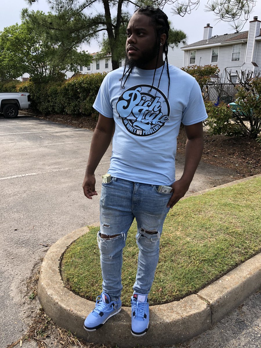 jayrichlyfe's tweet photo. I only move with niggas that I grew up with from sandbox & niggas know I'm big dog, no Sandlot๐ซ๐ซ๐ช๐พ #RichLyfe https://t.co/0U8fBaHmRf