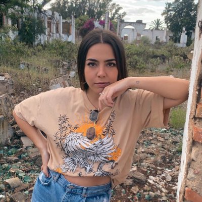 Laura_Mariscal3's tweet photo. #NuevaFotoDePerfil https://t.co/KIgxSfYQVv