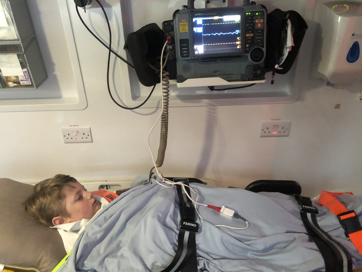 Dannyhughes37's tweet photo. My Son broke his leg today :( https://t.co/W2Jns5H5xN
