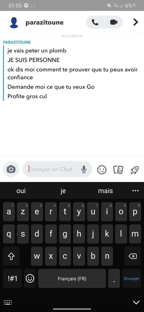 Il a utilisé sa notoriété et sa dépression pour faire du forcing et réclamer des nudes avec insistance à la deuxième fille (16 ans)