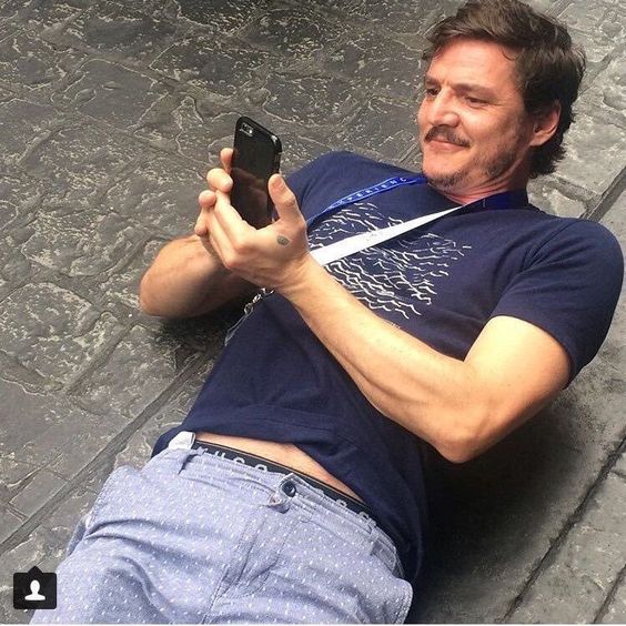 pedritoposting's tweet photo. ¡Porque usted lo pidió! 😌 Abrimos el primer grupo de whatsapp de PedritoPosting. Para entrar, mándanos un DM :) #PedroPascalTKM https://t.co/de80iLADIs