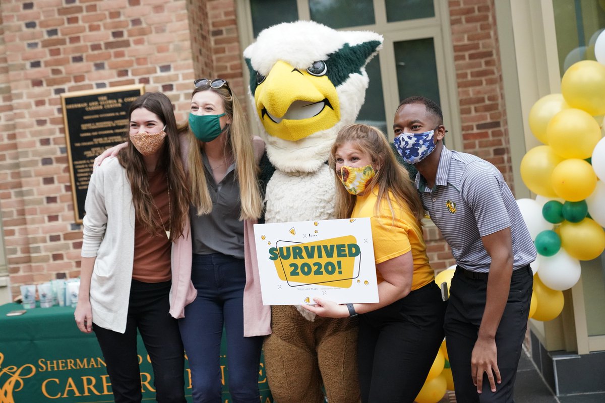 williamandmary's tweet photo. It’s an unprecedented year, and today marked the close of an academic semester like none other. Some celebrations may look different, but the sentiment is just the same: Congratulations! Tag your photos #wmLDOC or #wmGrad and they could be included in the pre-ceremony slideshows. https://t.co/wLQCBQriys
