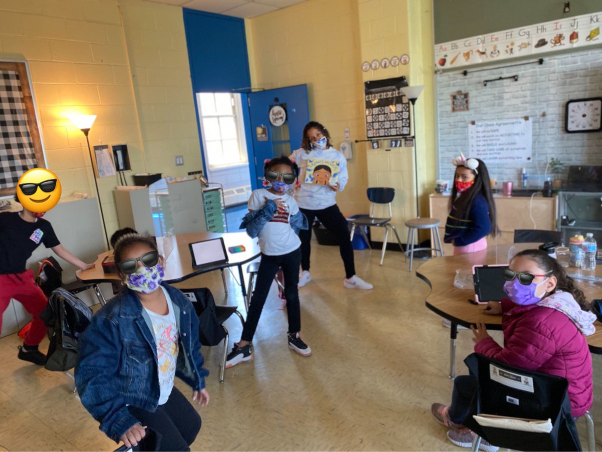 MsTrinidad301's tweet photo. Impromptu #restorativecircle #circle #meetup with the 2nd graders in @HomeSweetClass1 today (thx #MsFrey!) Laxmi’s Mooch by @maanandshelly was a hit! We discussed and celebrated ways we are different and how we are proud of those differences! 📸 cred: @kukic72 @PS72X https://t.co/EhnKhLOTea