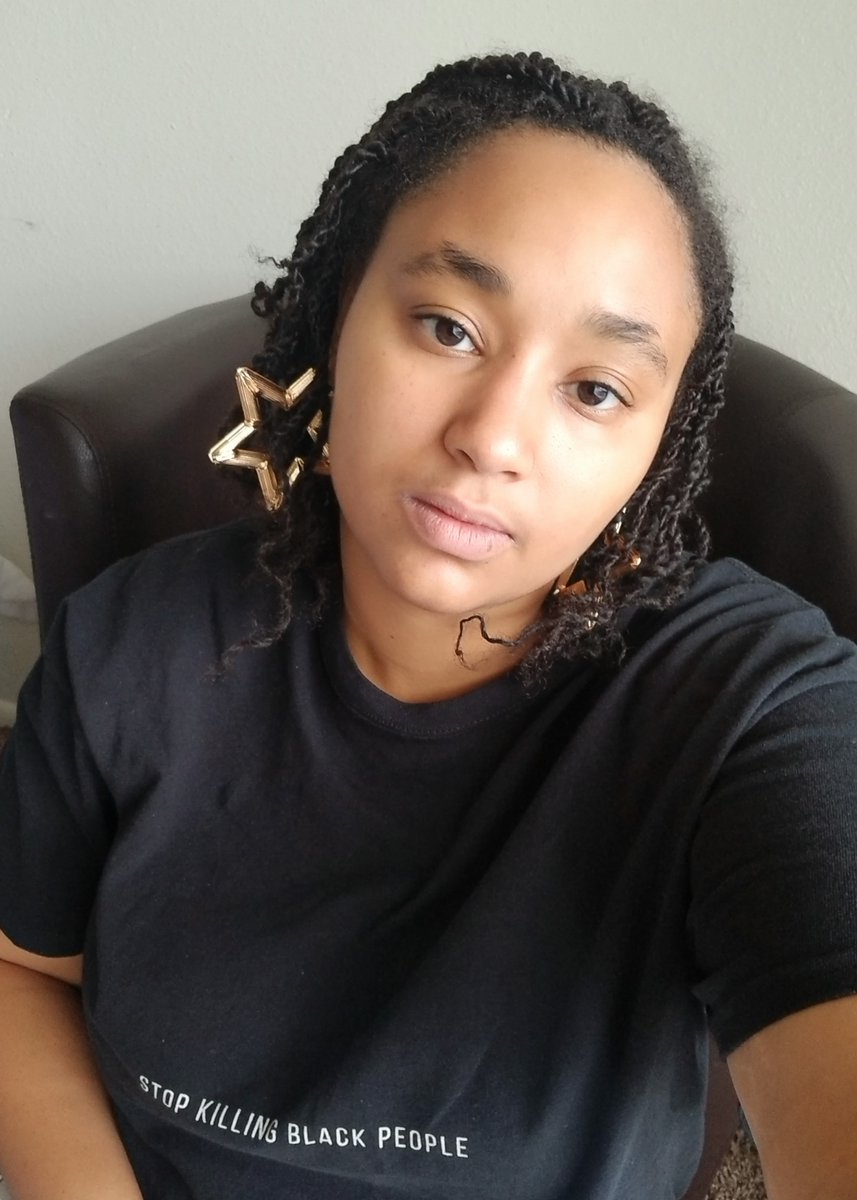 USCeasc's tweet photo. EASC wants to continue to highlight the amazing accomplishments of our graduating students. Today, we want to highlight Tiara Wilson, our graduating East Asian Area Studies MA student! Read her full feature here: https://t.co/TcQnNEiPEc
#USCeasc #MAstudent #2021Trojan https://t.co/ODdRCWTcVw