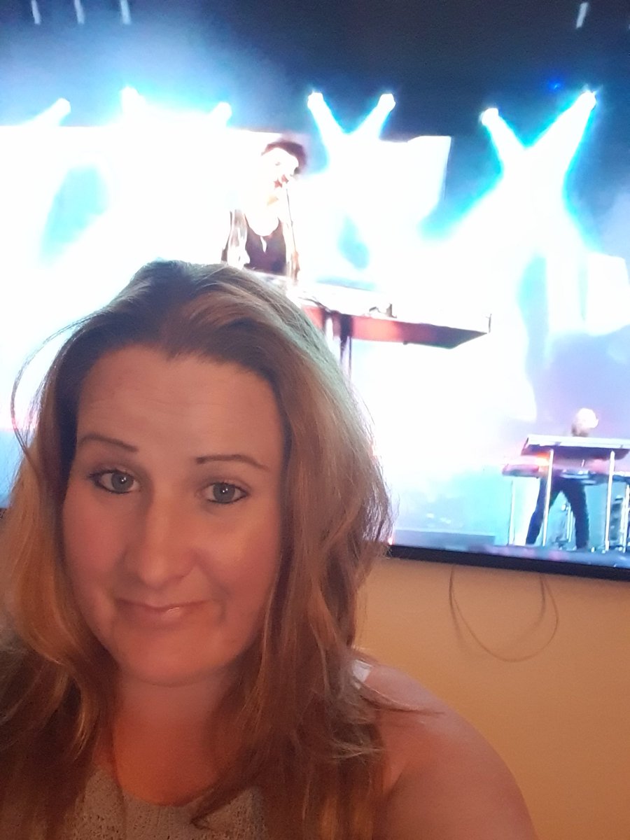 sarahmalps71's tweet photo. @thescript see ya again but wnt be getting tracked traced or vaccinated to do so ! Until then lv ya ! #freedom https://t.co/84VJOTmAvv