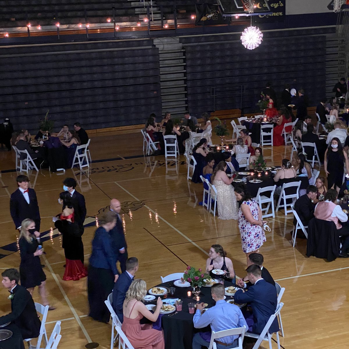 RocketPrincipal's tweet photo. SCHS Footloose Dinner 2021 - the PROM where we couldn’t dance!  #LoveBLUELiveGOLD @shelbycountysch https://t.co/NhY8np7w5z