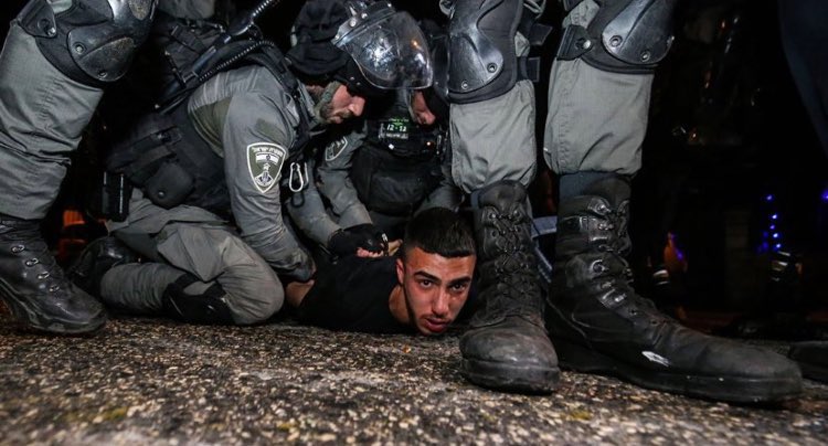 whirlng_for_u's tweet image. Palestinians are being attack while praying in the Holy Month of Ramadan. 
The open terrorist attack on the innocent people..

Listeners become deaf
Perceivers become blind
Speakers become dumb

Raise ur voice against such inhumane terrorist attack..

#Palestine
#SaveSheikhJarrah