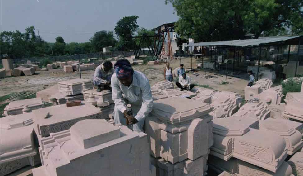 Three stone-cutters were engaged in the construction of the Ram Mandir in Ayodhya. A Bearded Blue Tick Wallah 'Journalist', in a crumpled suit with a mike on Hand from Aunty TV, asked them what they 'thought' they were doing? 1/n