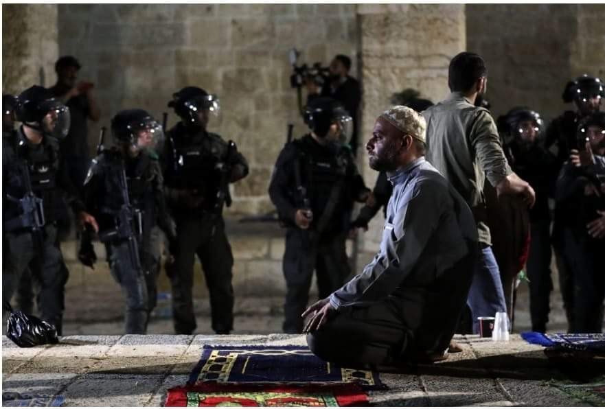 ladeedafarzana's tweet photo. No amount of Zionist power
Can make the Palestinians kneel

#Palestine #PalestiniansLivesMatter https://t.co/thpXzWv1CP