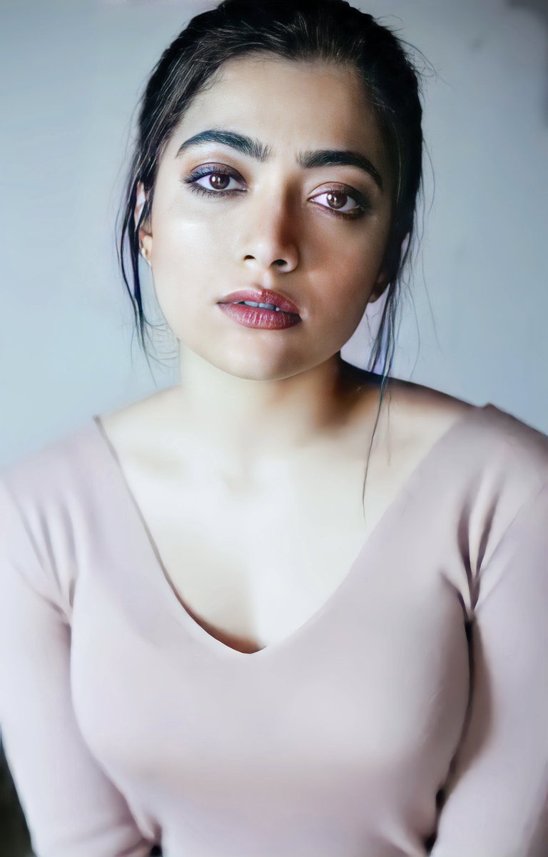 UpdatesRashmika's tweet photo. #RashmikaMandanna  @iamRashmika 💕 https://t.co/2rzsG93v62