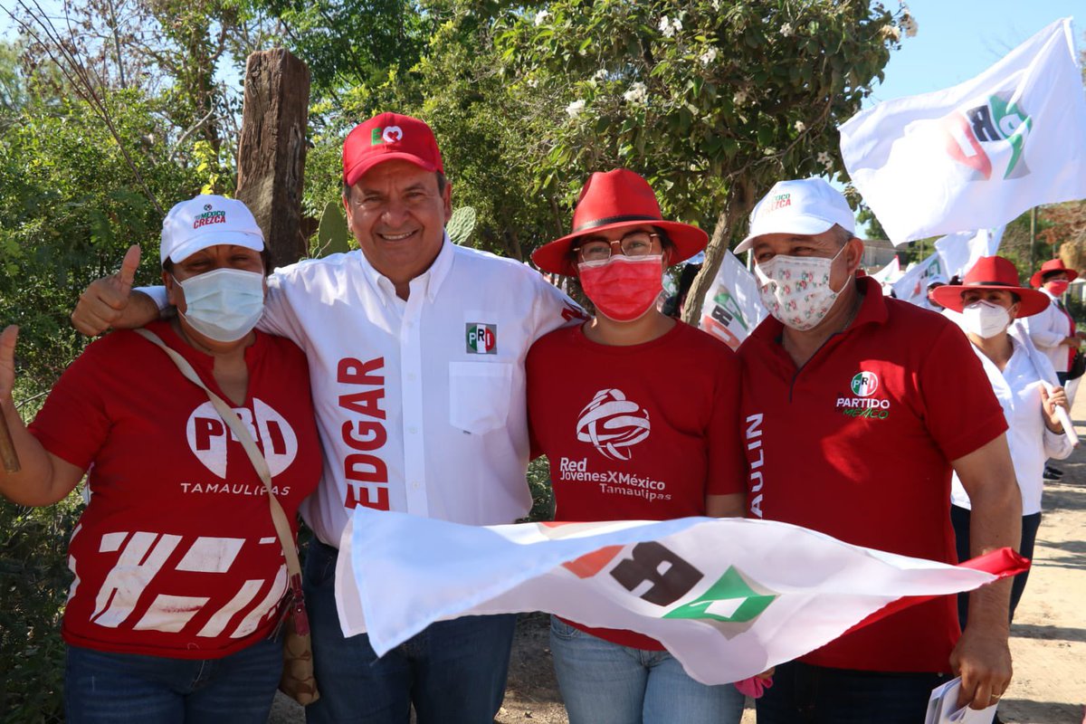 edgarmelhem's tweet photo. Camine esta tarde al lado de mi candidata del @PRIDiazOrdazTam a presidenta mpal @Conchelitoss con quien constate el atraso qué hay en infraestructura en el municipio
Con la maestra Chelito se tiene garantía de una presidenta honesta y con una trayectoria ejemplar
#VamosJuntos https://t.co/fSzIS28lFc