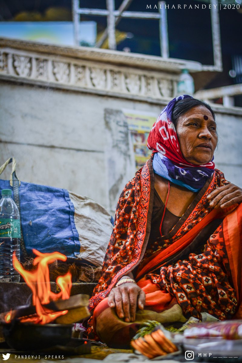 The temple is about 13 Kilometres from Saswad city. The temple is situated on a cliff that is to the south of Jejuri. It is about 75 metres high. There are three ways to reach this temple. You will find many vendors as you climb the stairs selling Bhandara. (6/17)