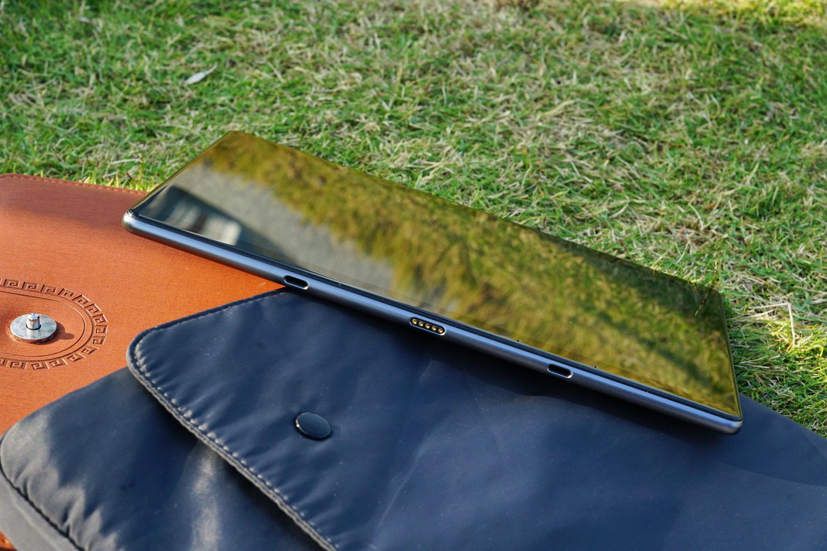 chuwidotcom's tweet photo. #Surpad is your ardent admirer wherever you go.
Sometimes it lying on your backpack quietly. Sometimes, it stands on the side of your headset. Its #542g weight will never hold you back on the way.😎
Can be yours for only $299 with keyboard and stylus: https://t.co/pOupLXtyIz https://t.co/qPT0qF35l4
