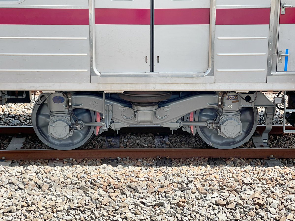 Rail_Channel's tweet photo. #31610F = #31410F 出場試運転
ピカピカですなぁ
#30000系 #東上線 #スカイツリーライン #5000系 #5106F #田園都市線 https://t.co/DQznZyR0dQ
