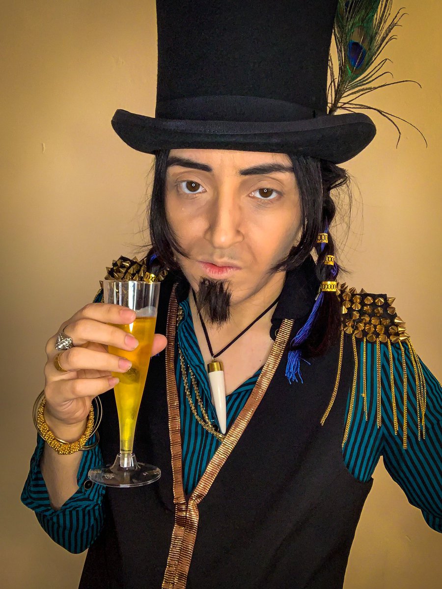 youneedtostrut's tweet photo. On a related to cosplay and goatees note, pouring one out for last year’s DragonCon where I could’ve been the weirdest dnd character. I miss Rocker Ted Logan! #billandted3 #tedlogan https://t.co/ppC73QfkxG