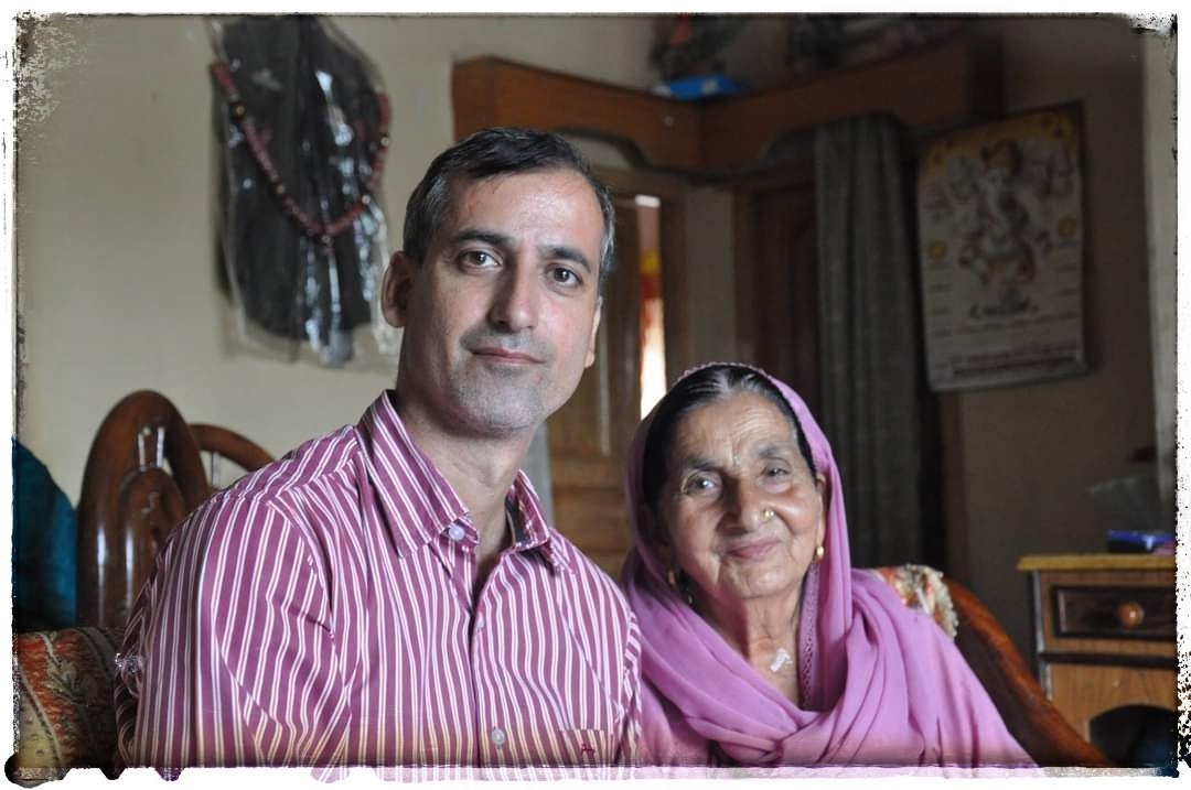 Lets begin   #MothersDay2021 by paying homage toSmt Rajeshwari Devimother ofMAJOR SUDHIR WALIA9 PARA SF&Smt Mohini Pandeymother ofCAPTAIN MANOJ KUMAR PANDEY1/11 GORKHA RIFLESWe have lost both the iconic mothers in last few months.  #KnowYourHeroes  #MothersDay  #VeerYatra