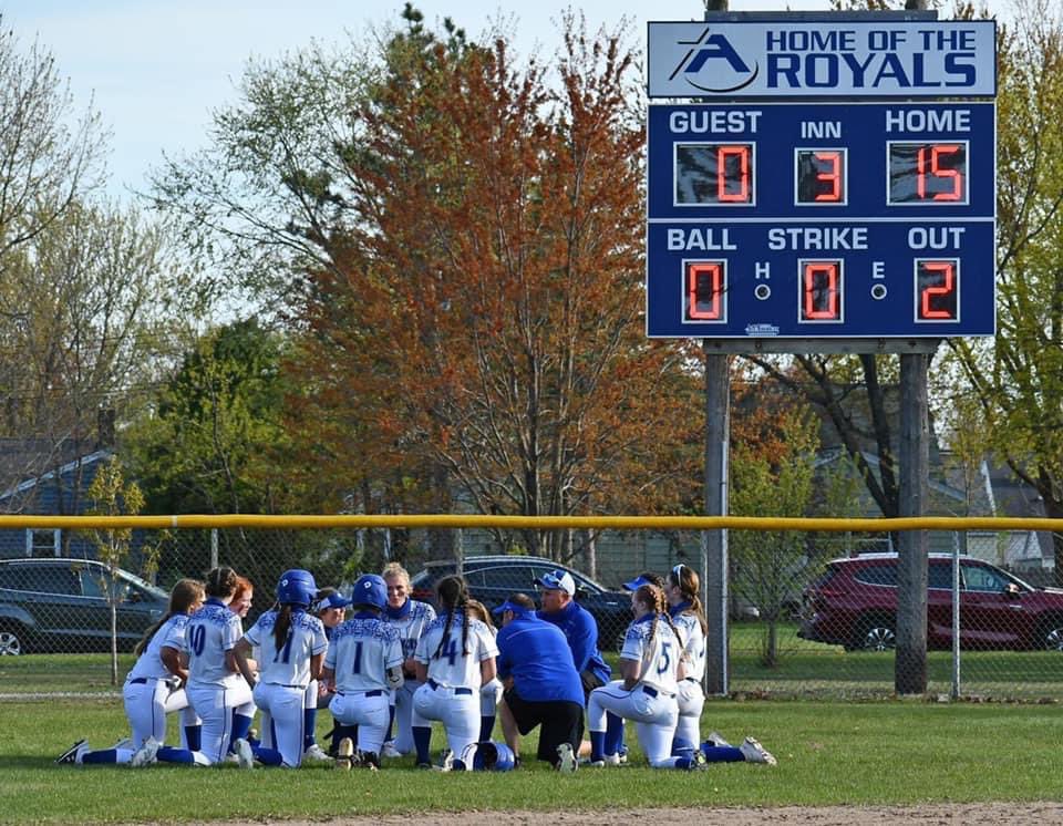 Assumption Royals Softball (RoyalsSoftball) Twitter