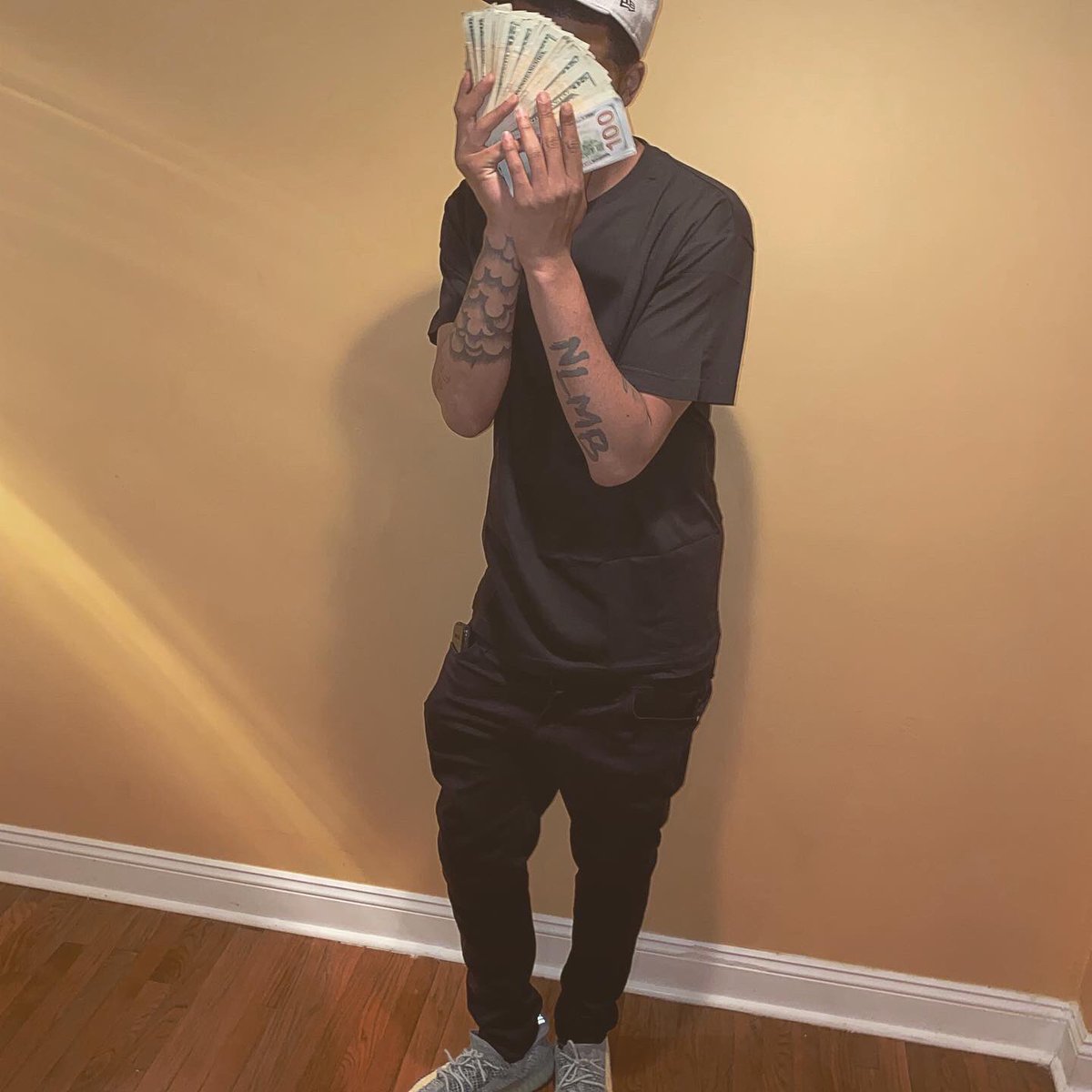 Make it Count 💰 tweet media