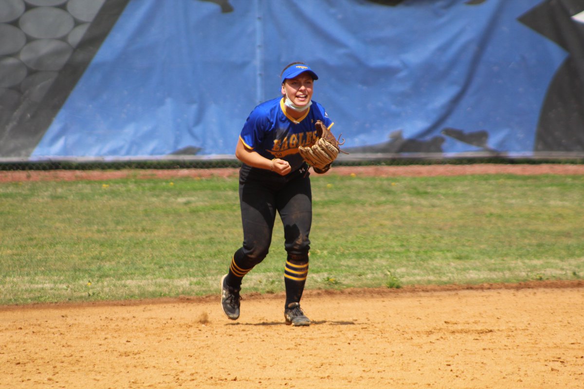 MSUEagles's tweet photo. RECAP: @kiryakingery drives in her first 2โฃ RBI since April 1, but the Eagles fall to Murray State in five innings.
@MSUEaglesSB is back on the field for the final time in 2021 with a doubleheader tomorrow afternoon against the Racers.
Story: https://t.co/tt81Bo0gto
#BOWME https://t.co/4mr8zwjfxG
