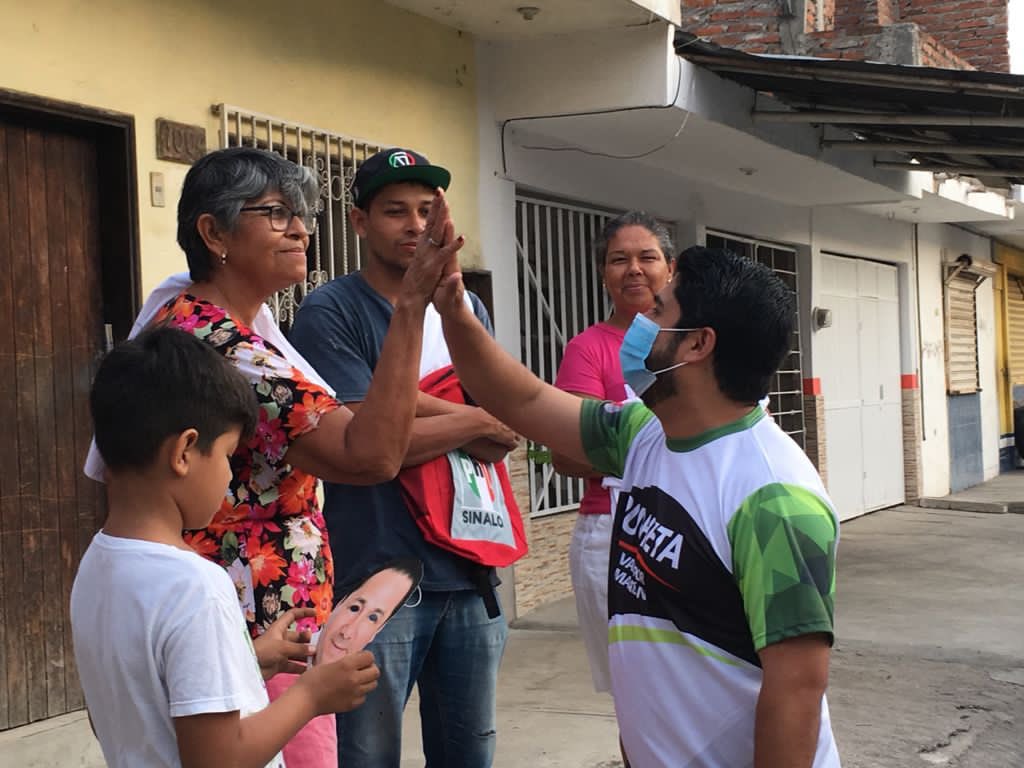 CrhistopherJGN's tweet photo. Terminamos muy contentos el recorrido de hoy en la colonia Benito Juárez junto a Elsy López 😉✌🏼 

¡El apoyo si se ve! 😀 

#mariozamoragoberndor #llegolahoraconmariozamora #yosigoconpucheta #PuchetaPresidente #ElsySi @MarioZamoraG @PuchetaOficial @ElsyLM https://t.co/mVA2aMIriZ