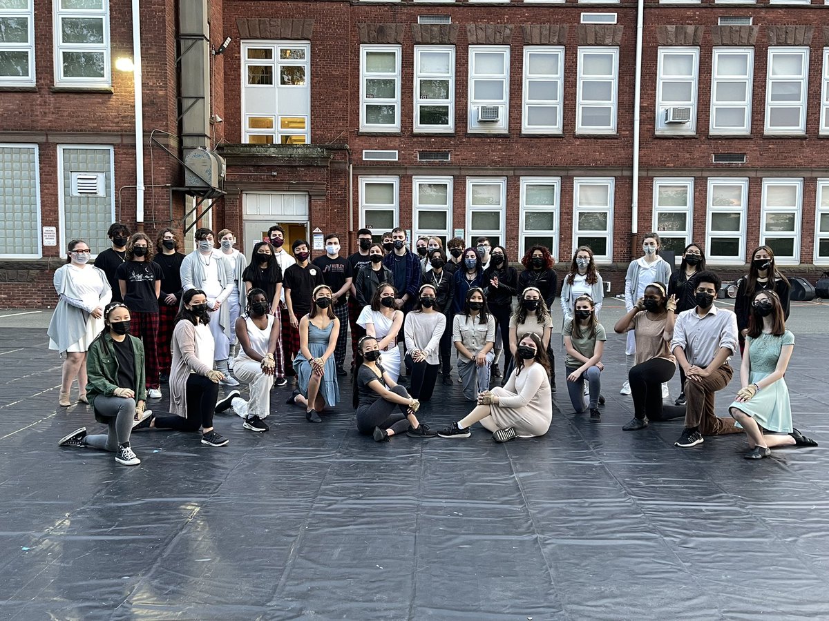 Congratulations to the Nutley High School Winter Guard &amp; Indoor Percussion programs on their great performances tonight!  Your hard work &amp; dedication paid off! 🎶🎉🙌🏼#nutleymusic <a href="/NutleyMusicBstr/">Nutley Music Boosters</a> @NutleyArts <a href="/NutleyPrincipal/">Denis Williams</a> <a href="/NutleySchoolsNJ/">NutleyPSD</a>