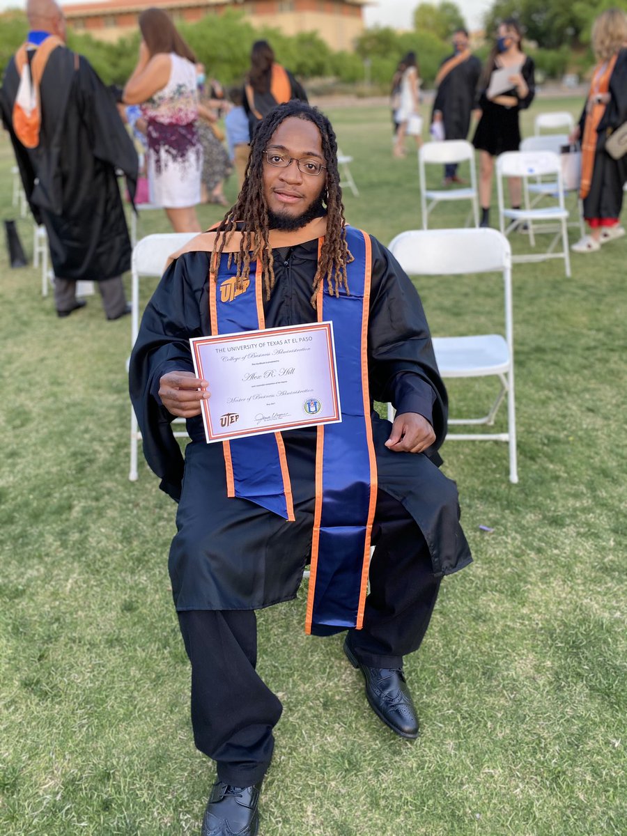iAmThe_A's tweet photo. All GLORY be to GOD! 🙏🏾

I’m officially done with school.. &amp; I couldn’t of done it without GODS GRACE! 💙

I got my Masters of Business Administration y’all.. Ain’t nothing but GOD!

GO MINERS! 🔶🔷 https://t.co/WtxtiSic7i