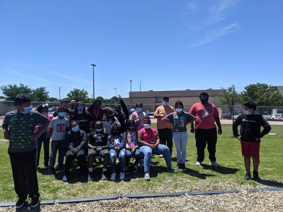 Ms.Reznick tweet media