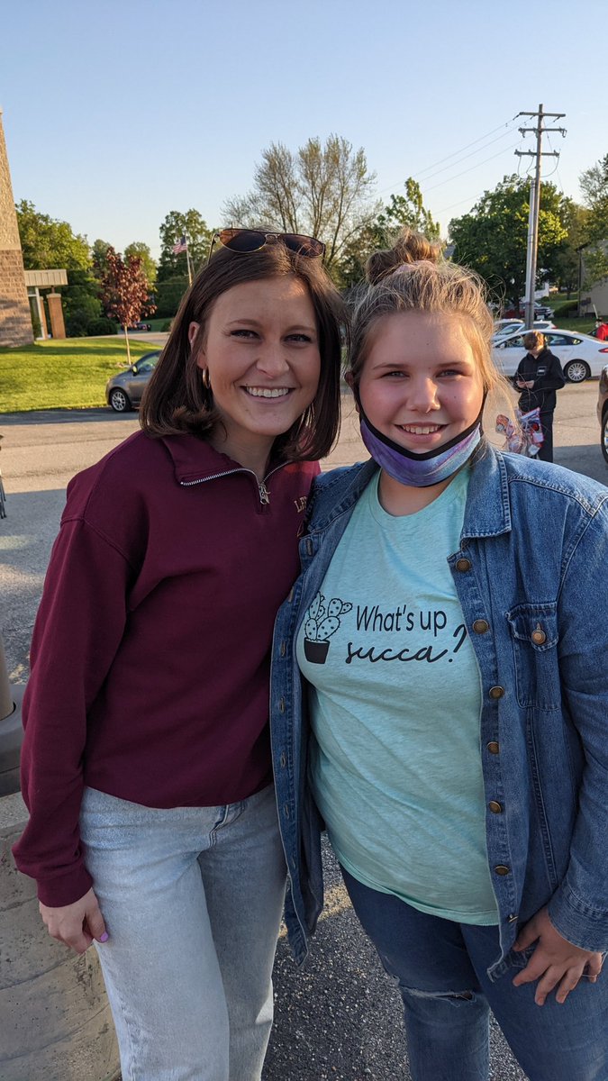 paigeerin96's tweet photo. Loved seeing Meg tonight!💕 https://t.co/iPDVZgH4FR