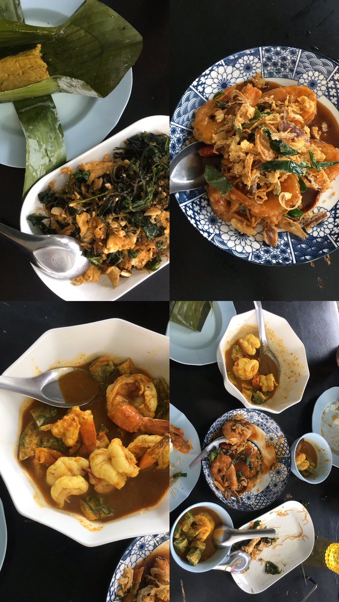 diarykongAum's tweet photo. 📍ข้าวต้มในซอยโกเล็ก ป่าตอง
อร่อยมากกก เป็นร้านอาหารพื้นบ้านที่แนะนำกันเยอะมากในกลุ่มภูเก็ต กุ้งสดๆเนื้อแน่นตัวใหญ่ ราคาไม่แพงถ้าเทียบกับปริมาณที่ให้ รสชาติคนใต้แท้ๆ แนะนำใบเหมียงผัดไข่ ผัดได้หอมกลิ่นกระทะ
ปล. แนะนำให้ไปกินตอนกลางวัน ไม่ต้องรอคิวนาน @aroii #รีวิวภูเก็ต https://t.co/eYsFXRYVT4