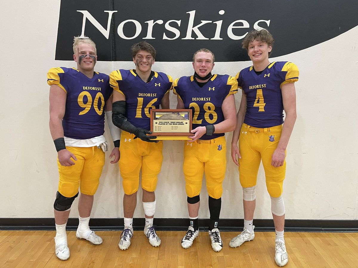 CoachKimmes's tweet photo. Congrats to the week 7 Coach Jerry Roelke Player of the Week Award winners: @CalOlson_ @GrundahlTrace @MasonKirchberg @brycejacobsen1 
Norskies beat Menasha 59-40 to close out the 2021 Spring Seaon 6-1. Thank you seniors! #wisfb https://t.co/agkXd012MA