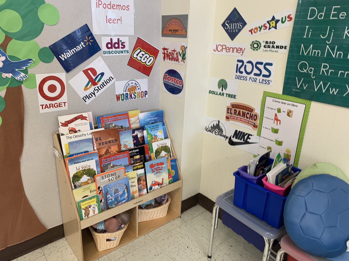 Yvette_HIPPY's tweet image. PreK students in Ms Martinez’s class discussing insects, doing the morning messages, and reviewing letter C. A treat to visit this classroom. @TatumTitans @ICanReadDallas @DrElenaSHill #phonologicalawareness #languagemodeling #kindnesstree #environmentalprint