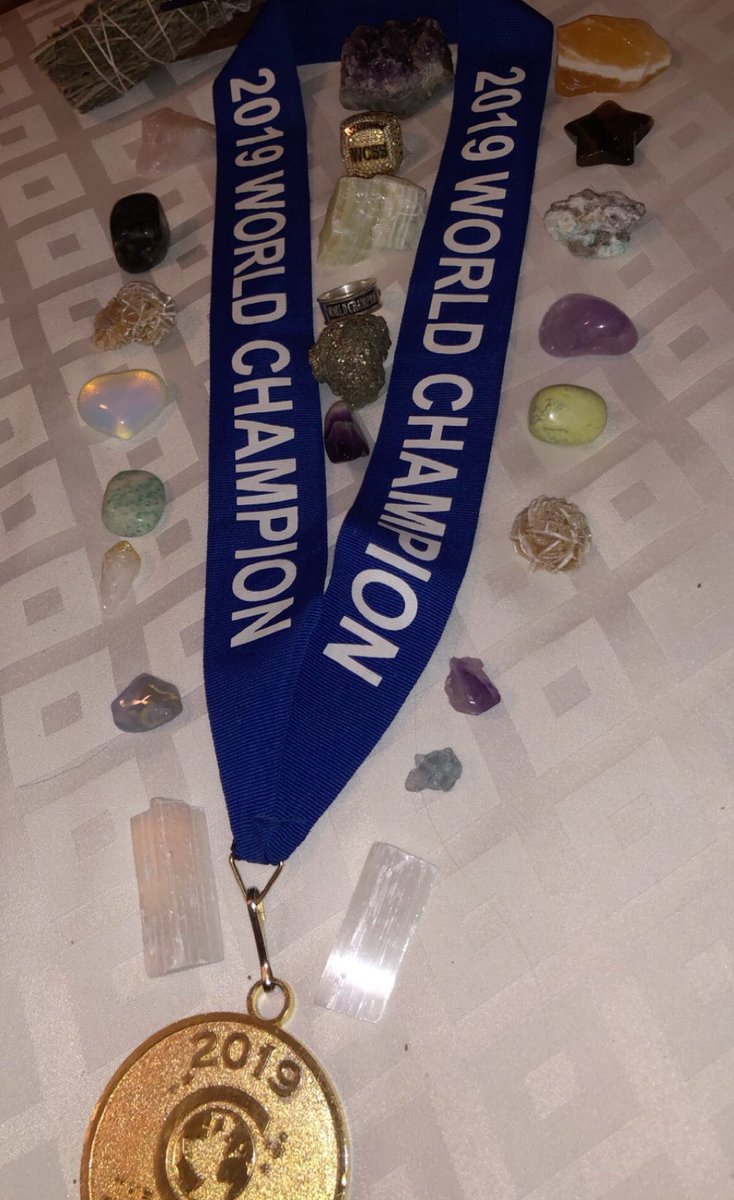 deedanae23's tweet photo. ✨RT for goodluck at worlds this weekend ✨ https://t.co/AEMtsP25oz