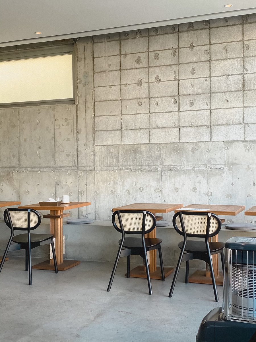 mapooo_t's tweet image. 東京、桜新町にある「ogawa coffee laboratory」が居心地◎ガラス張りで自然光が降り注ぐ店内。広くて開放感あり。朝7:00からやってるからモーニングに最適だし、写真に撮ってもかわいい。。わたしはよくスープセットを頼みます。ちなみに桜新町はサザエさんで有名なところです👌