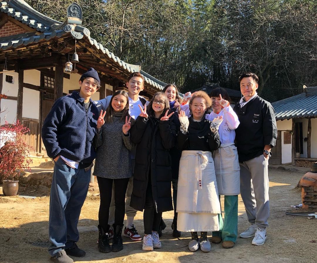 210508 iltmn216 instagram update Another guest from Youn's Stay shared her memories and pics while stay in #YounStay. She took a selca with the trio Wooshik-Yumi-Seojoon!😍 🔗https://instagram....
