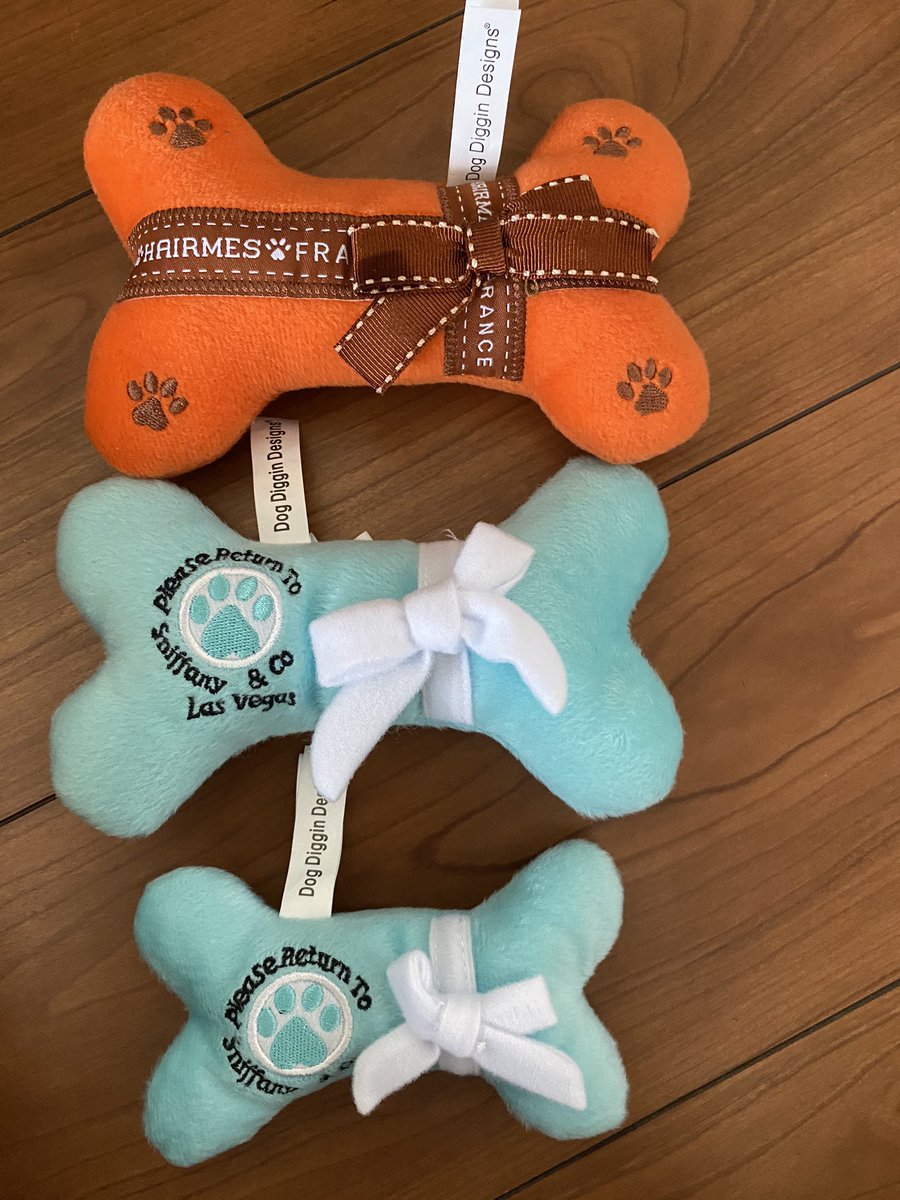 TAEYANGYB518's tweet image. ラスベガスの犬ブランド　
パロディなおもちゃ🤣笑笑
めちゃくちゃ可愛いし

でもマックはラーメンがお気に入り🤣笑笑

#dogdiggindesigns #パロディ #いぬすたぐらむ #いぬのいる暮らし #いぬのおもちゃ #いぬバカ部 #いぬばか #いぬすた