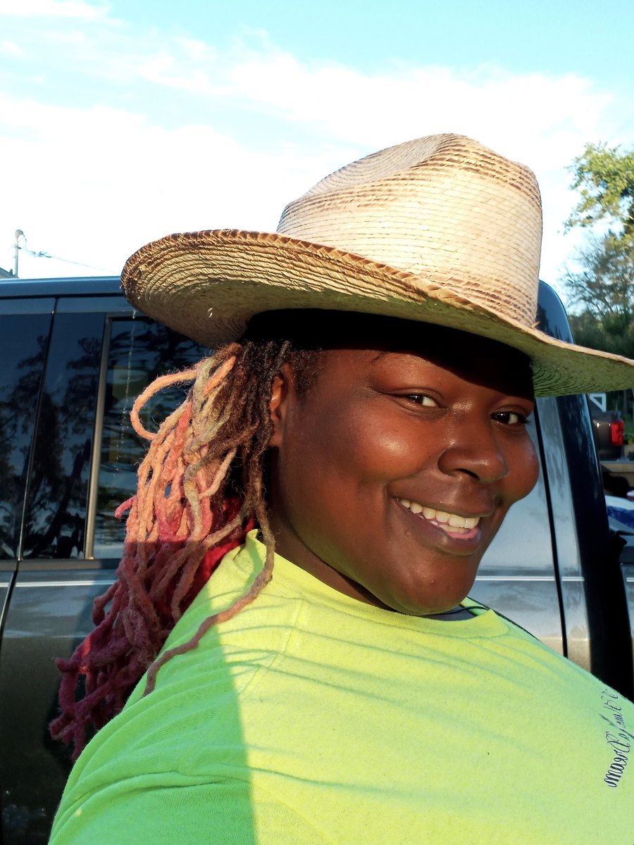 FCupcakke's tweet photo. It's the hat for me🐎🍑💋
https://t.co/EqODSCe5Bd
#bbwonlyfans #plussizeonlyfans #onlyfans #ssbbw #thickthighssavelives #420babe #thickchicks420 #prettygirlgang #flexinasscupcakke #plussizeyoga #flexible #naturebeauty #black #ebony #girlfriendmaterial https://t.co/tOU7vTUuPF