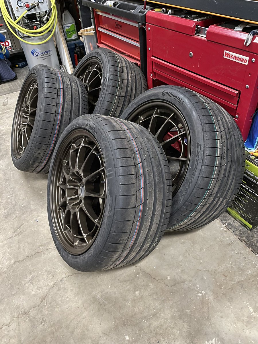 ratrodbenny's tweet photo. Ok. Corvette is not running yet but I did pick up the new wheels for it. Tomorrow will be lowering the suspension and putting the wheels on! #corvette #c5Z06 #wheelsplus https://t.co/ETTNnaLhTW