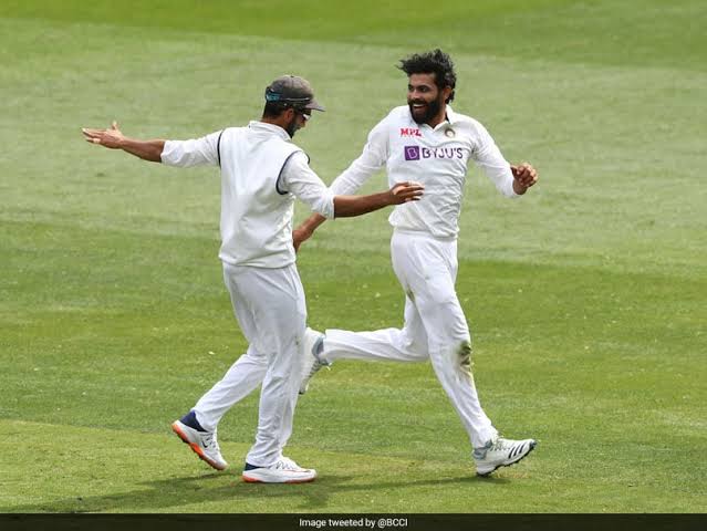 The comeback which will be remembered.......2nd test: Captain Rahane took the responsibility after Virat came back.....A century for RahaneYoung gill and Siraj miyaan announced their arrival with style (2/4)