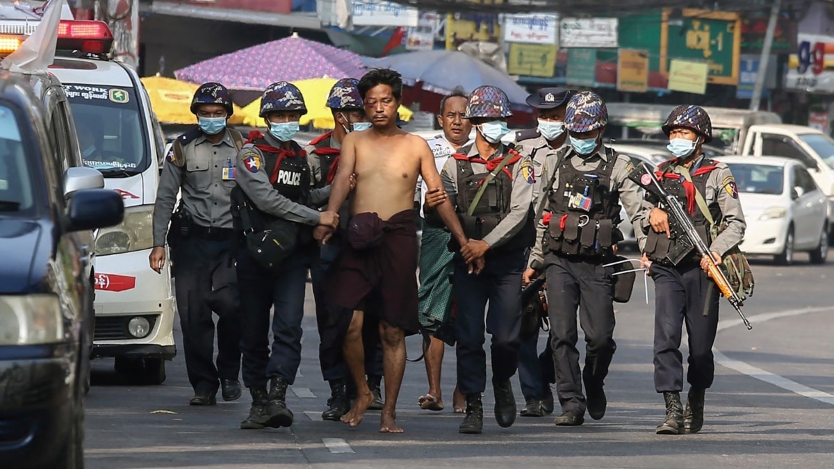 Junta rule: "Myanmar’s security forces are arresting thousands of people. Most are boys and young men. But many families of those taken do not know where they are." learningenglish.voanews.com/a/myanmar-s-mi…