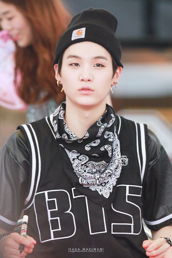 Debut Yoongi// a thread cause you miss him...