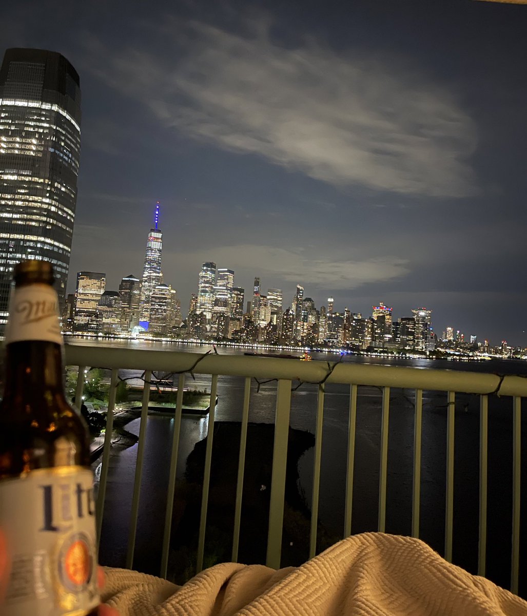 danabeers's tweet photo. I was joking at first but now I legit don’t think I can ever leave Balcony Bed https://t.co/kmmV97RhcF