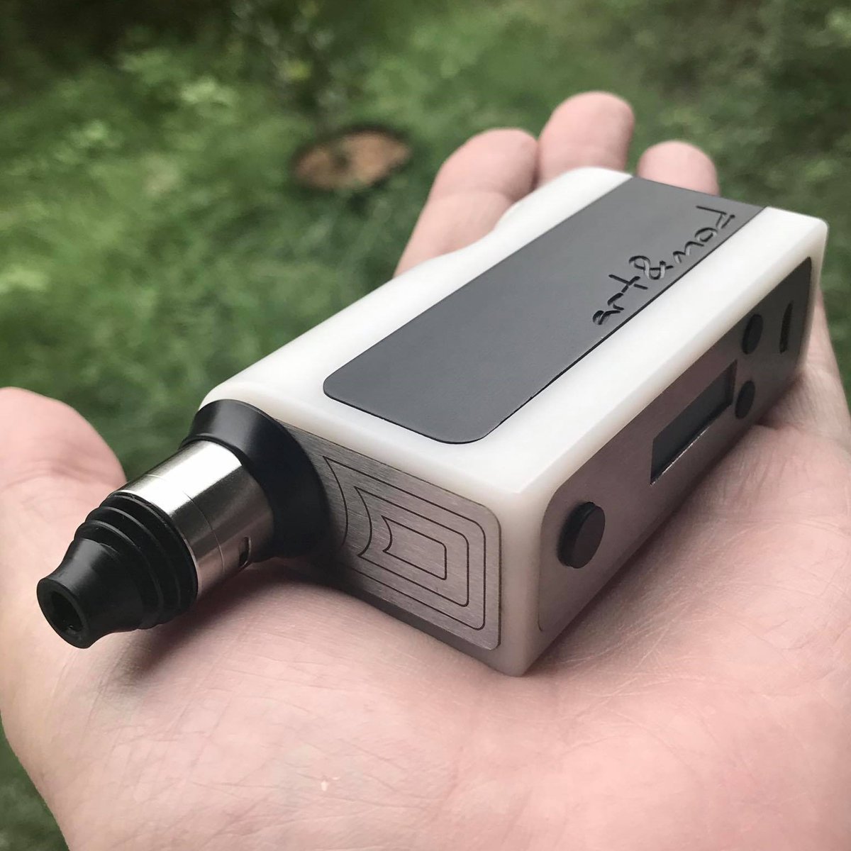 #Handcheck #Vape #HellfireMods #ViperX #RDA #BF #Apollo #BlackDelrin #Driptip #ArtandMod #Evo #DNA75 #Squonker #Mod #Authentic #HighEndModsLOVE 🤩😍😘
Please feel free to check it out!
ﾒﾙｶﾘ: goo.gl/3a7c1H
ﾔﾌｵｸ: goo.gl/bDkh2F
#vape好きな人と繋がりたい