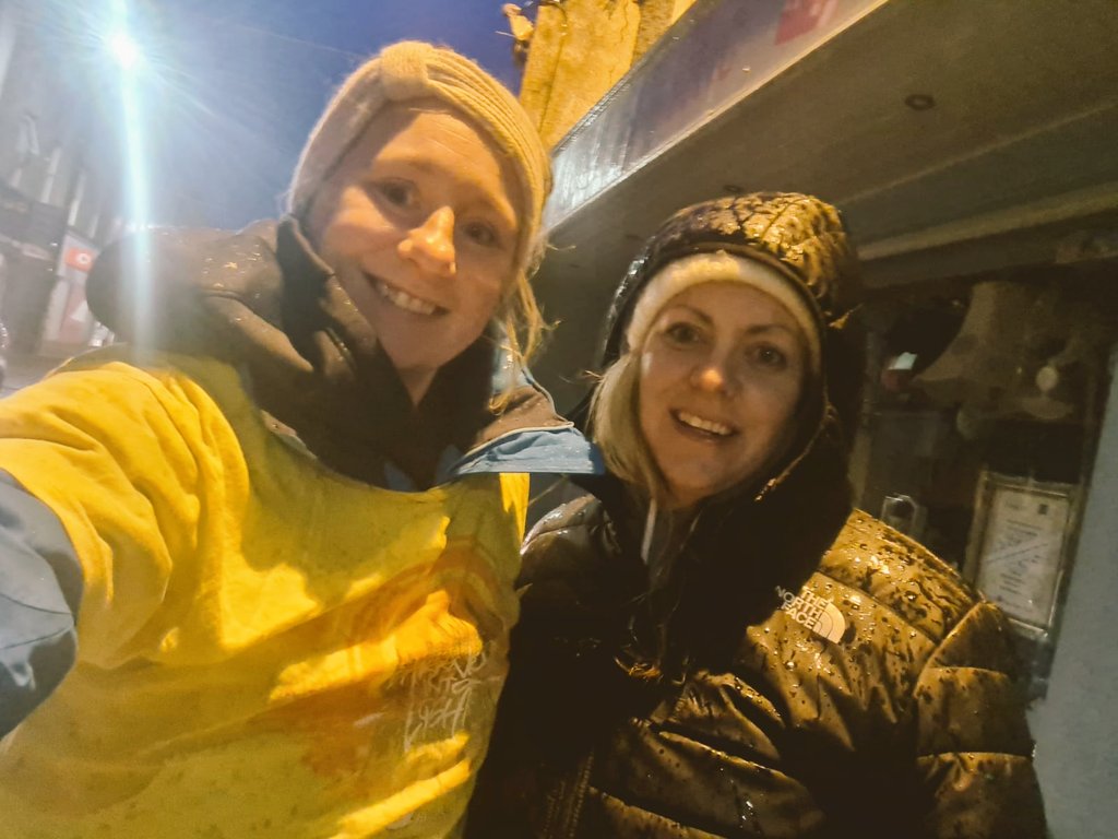 stweetswoo's tweet photo. Thinking of those we have all lost to suicide🖤🧡 #darknessintolight #DIL2021 #rain #thereisalwayslight #hope #suivideprevention #sunrisebehindthecloud https://t.co/FhxEPg6wcV