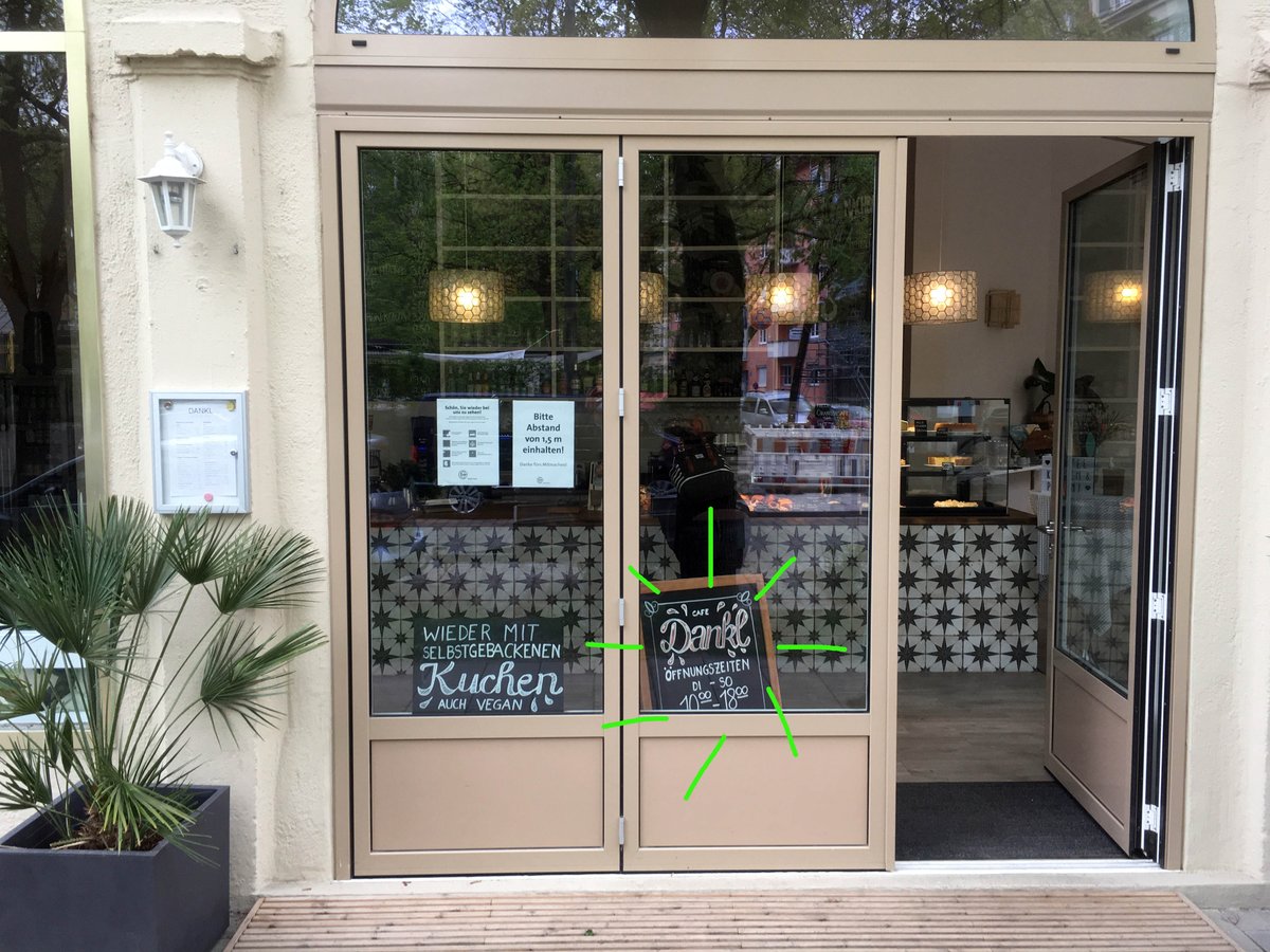 #curtDealer
Das Café Dankl in #Untersendling bietet leckere, hausgemachte Dinge to go an – Panini, Sandwiches, vegane Kuchen und jede Menge Drinks mit und ohne Umdrehungen. 🙃 
Und curt #94 bekommt ihr dort auch. 
Valley/Ecke Danklstr • DI–SO 10–18 Uhr • cafedankl.de