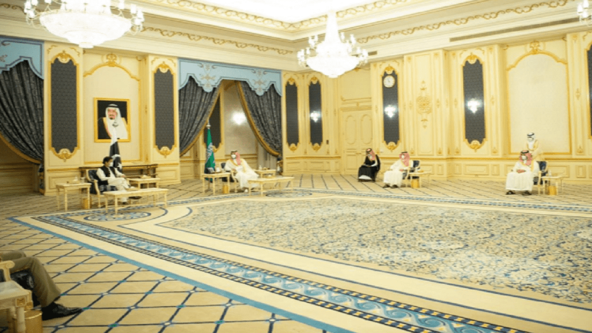 shown_sa's tweet photo. ولي العهد ورئيس وزراء باكستان يوقعان على اتفاق إنشاء مجلس التنسيق الأعلى السعودي الباكستاني - https://t.co/Ncdvm2XFZl https://t.co/dsACdLZpJu