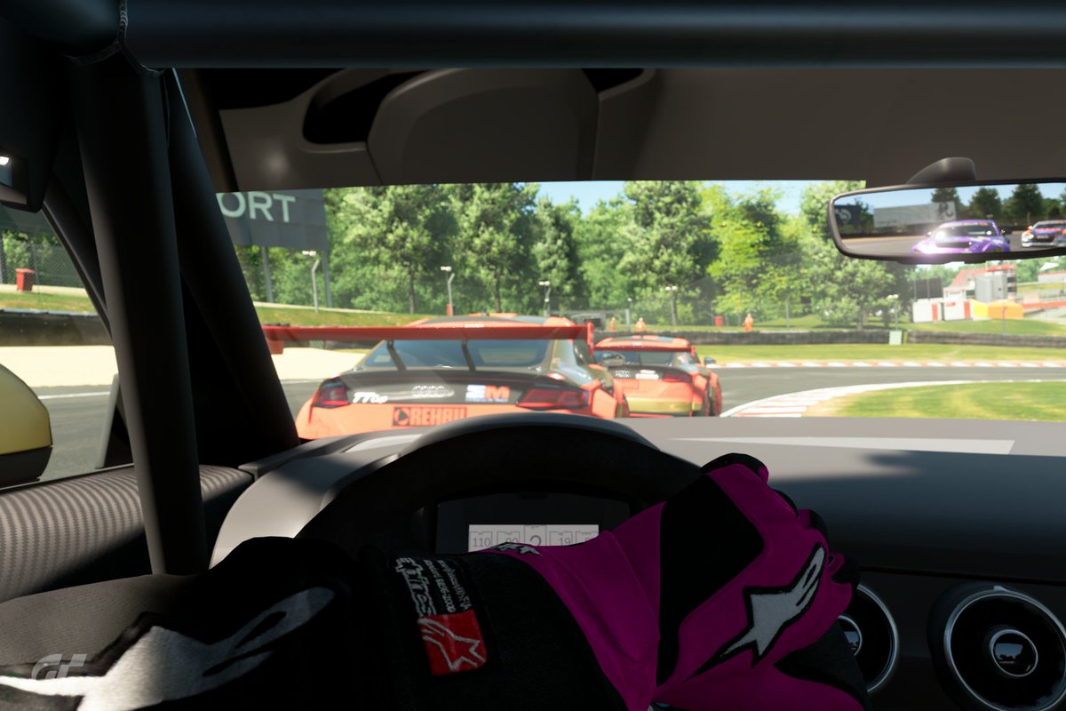 Resultados de la 2ª ronda de nuestros pilotos en la "Súper GT Trophy":

DIVISION ORO:
- #Luis 🥉

DIVISION PLATA:
- #Tomás P4
- @GTM_E5COPETE 🥉
- <a href="/Roselljorge1/">Jorge Rosell</a> P5

#GTSport #MiurasGT