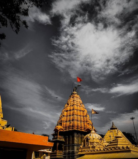 2.The Mahakaleshwar Jyotirlinga temple at UjjainRamchandra Sukhtankar, Peshwa's Diwan, br0ke down the mosque built at the same place, and built the present Mahakaleshwar Temple between 1734-45. #Ujjain  #jyotirlinga