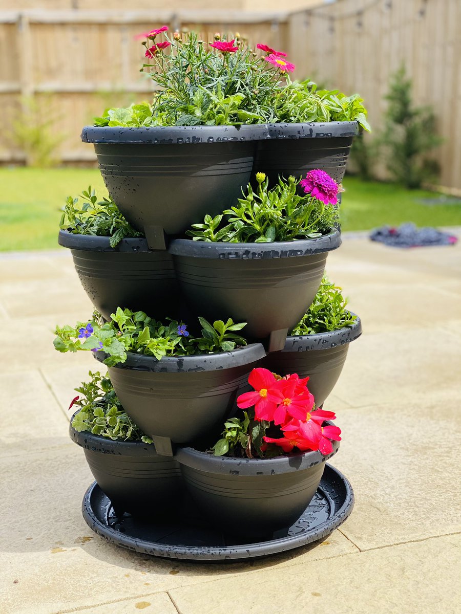 Join us today at 15:00 <a href="/qvcuk/">QVC UK</a> as we launch our all new 4 tier planter 💐🌷🌾 
#gardenlife #qvc #garden #loveyourgarden #love #gardendesign #plants #planter