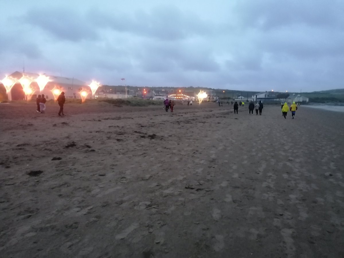 e15879567's tweet photo. #DarknessIntoLight2021 #droghedainto #DIL 2021
A bracing Clogherhead Beach https://t.co/SABEOhD5K0